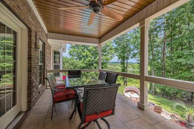 view of patio with ceiling fan