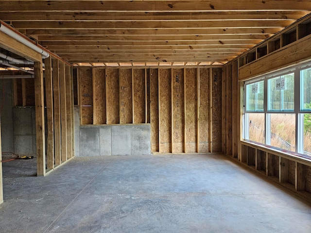 misc room featuring concrete flooring