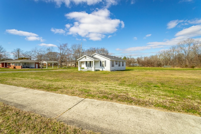 exterior space featuring a front yard