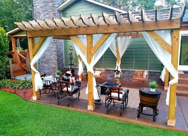 view of patio featuring a pergola