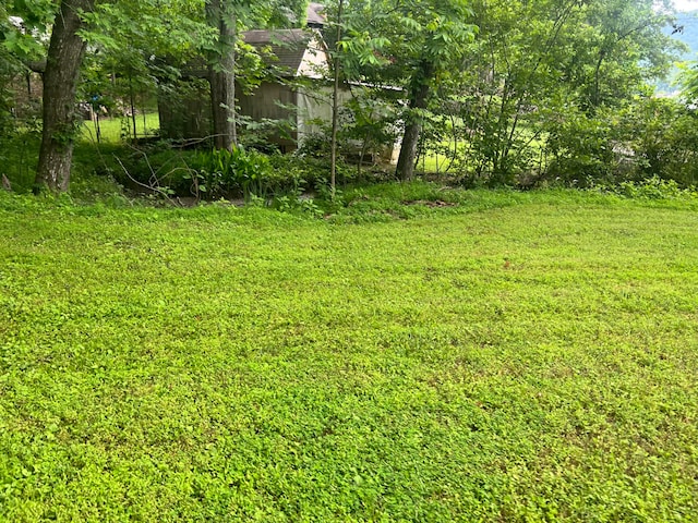 Listing photo 3 for 00 Mullins Cove Rd, Whitwell TN 37397