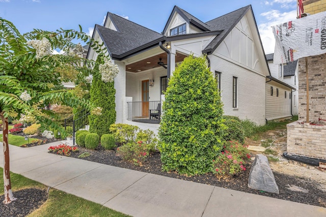 view of front of house featuring a porch