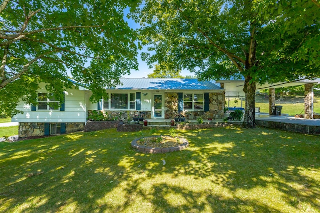 ranch-style house with a front yard