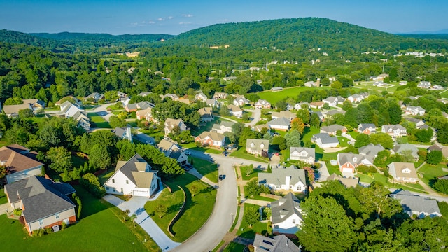 bird's eye view with a mountain view