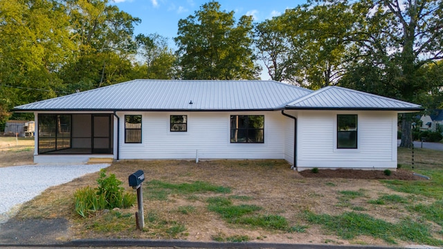 view of front of property