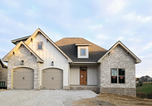 view of front facade with a garage