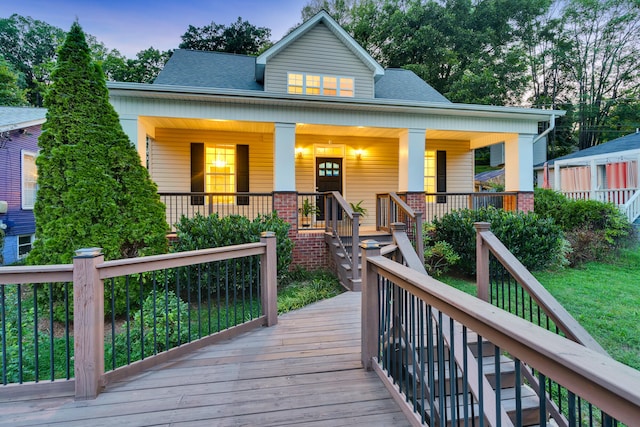 view of front of property with covered porch