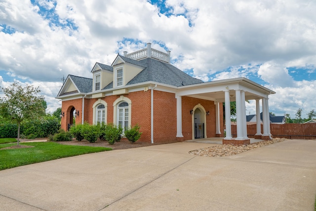 view of front of home