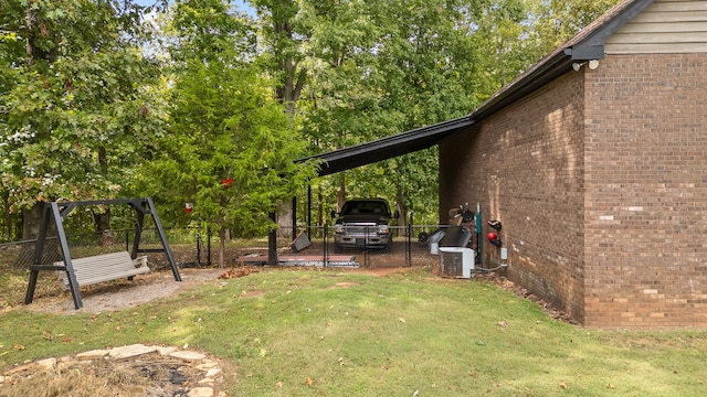 view of yard with a carport