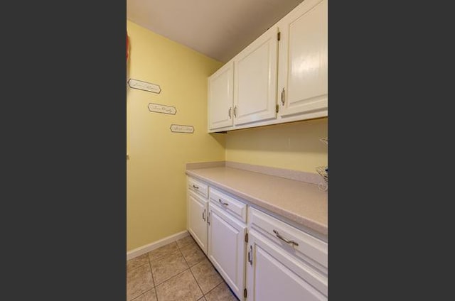 washroom featuring light tile patterned floors