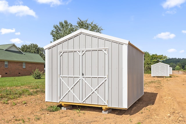 view of outdoor structure