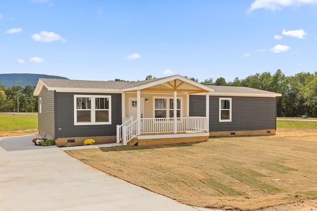 view of front of house with covered porch