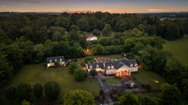 view of aerial view at dusk