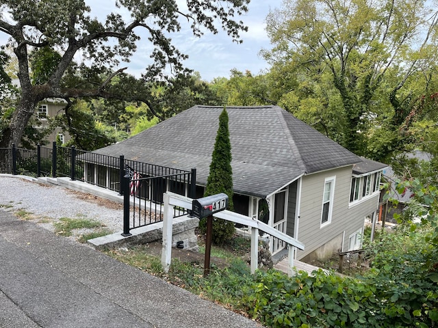 view of front of property