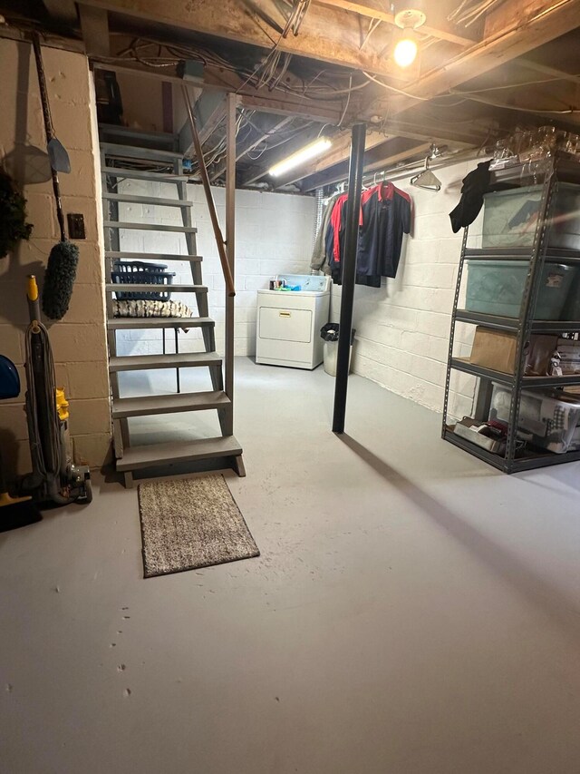 basement featuring washing machine and dryer