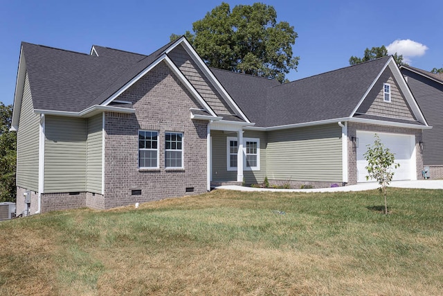 view of front of property featuring a front yard