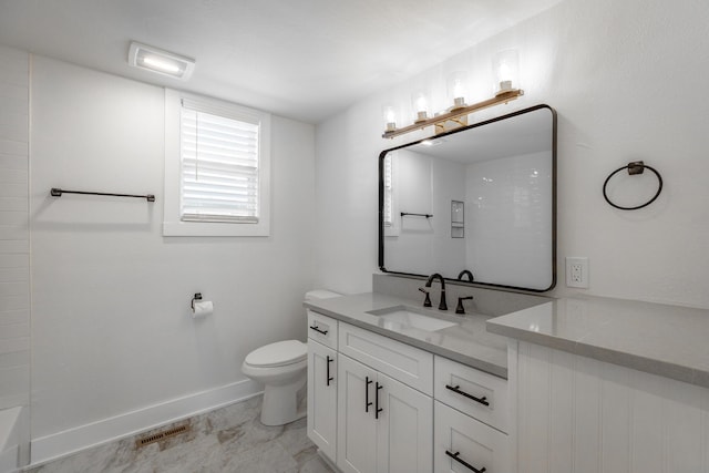 14 N Parkdale Ave, Chattanooga, TN 37411 - bathroom with baseboards, vanity, toilet, and visible vents