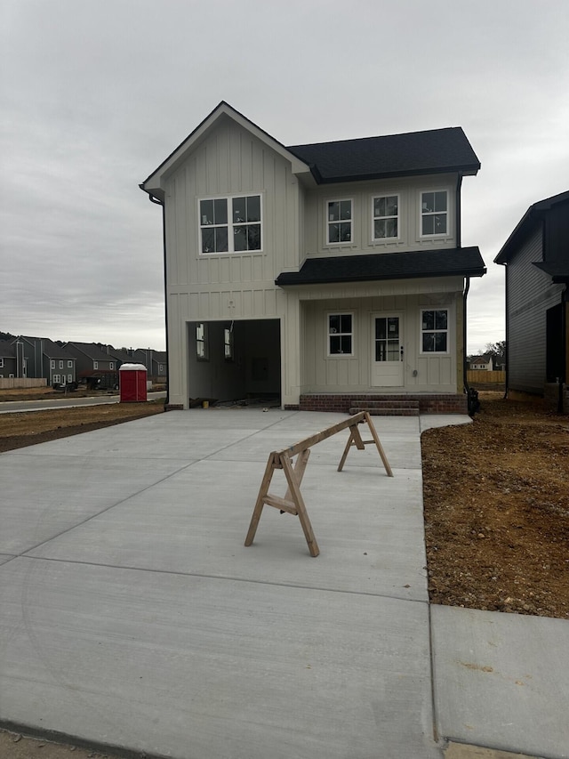 view of front facade with a garage