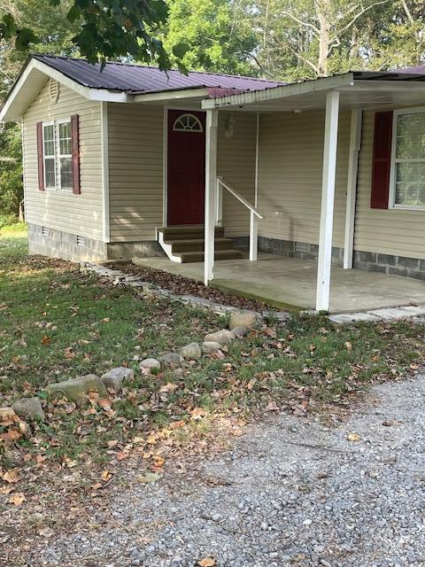 view of property entrance