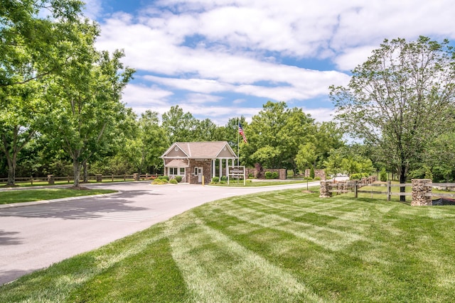 view of front of property with a front lawn