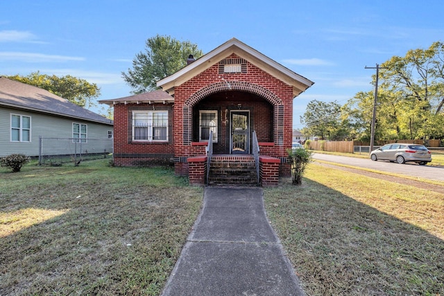 view of front of house with a front yard