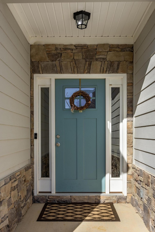 view of property entrance