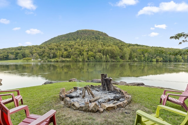 view of water feature featuring a mountain view