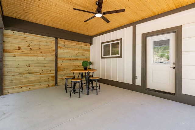 view of patio featuring ceiling fan