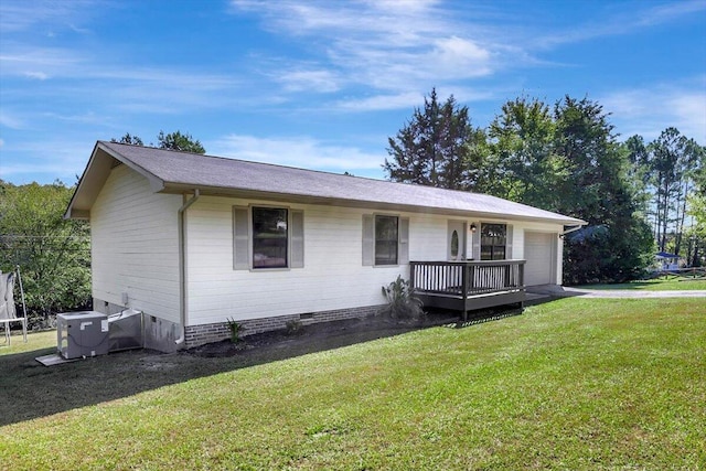 single story home with a front yard