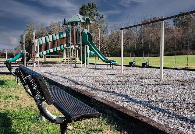 900 Mountain Creek Rd Unit K 143, Chattanooga, TN 37405 - view of community playground