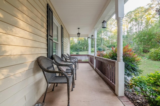 view of patio / terrace with covered porch