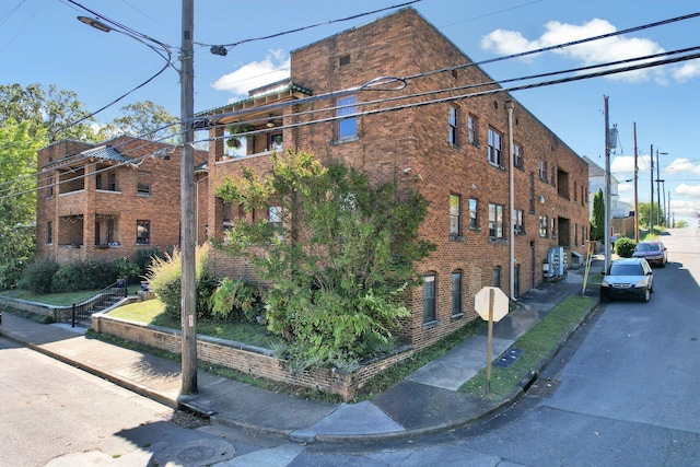 Listing photo 2 for 1400 Duncan Ave Unit 6, Chattanooga TN 37404