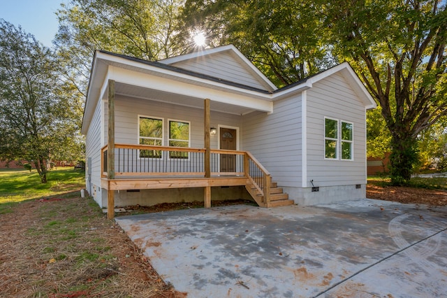 view of front of property with covered porch