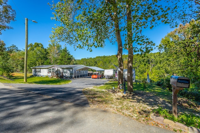 view of front of home with a front yard