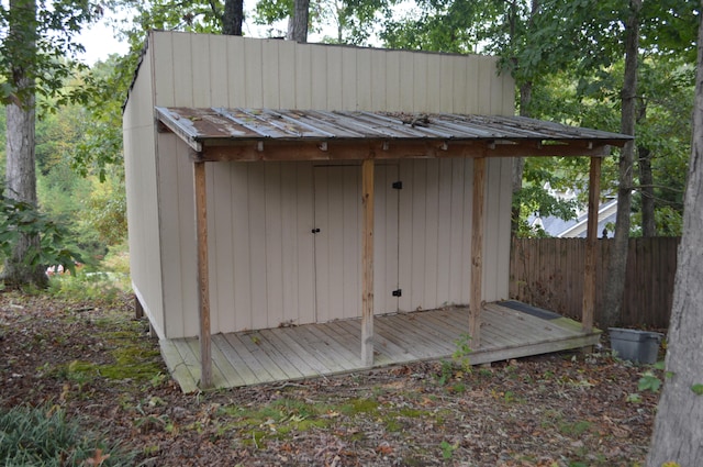 view of outbuilding