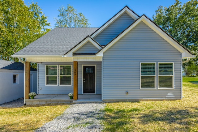 view of front of property with a front yard