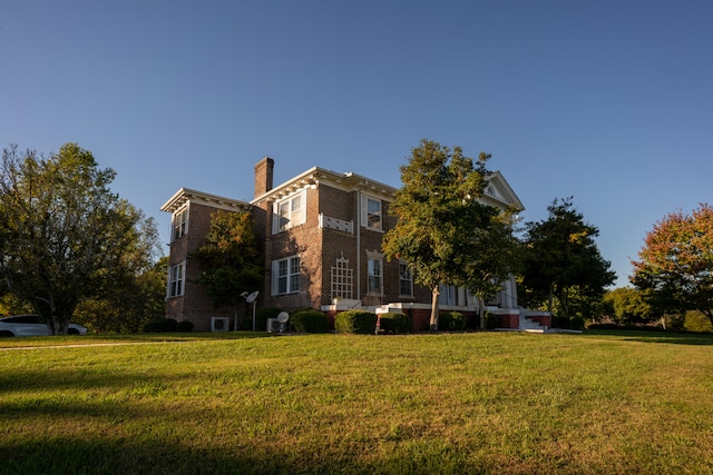 view of building exterior