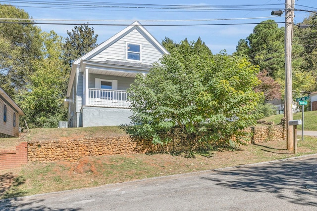 view of front of house