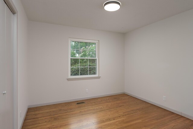 4011 Patton Edwards Dr, Chattanooga, TN 37412 - empty room featuring wood finished floors and baseboards