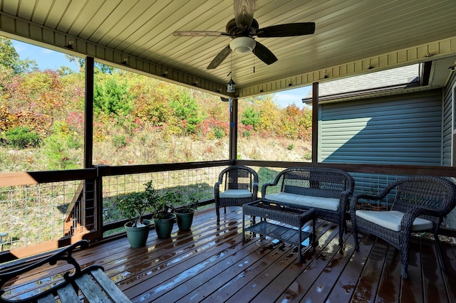 deck with ceiling fan