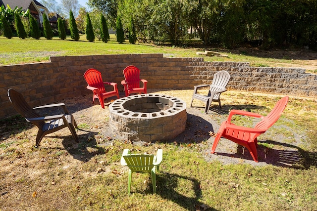 view of yard featuring a fire pit