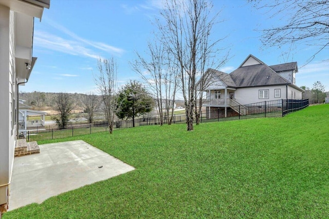 view of yard with a patio area