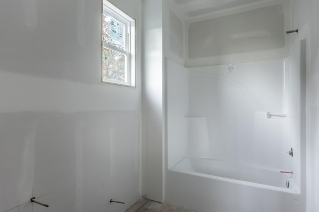 bathroom featuring shower / bathing tub combination