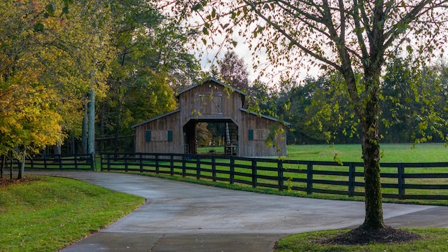 view of front of home with a front lawn