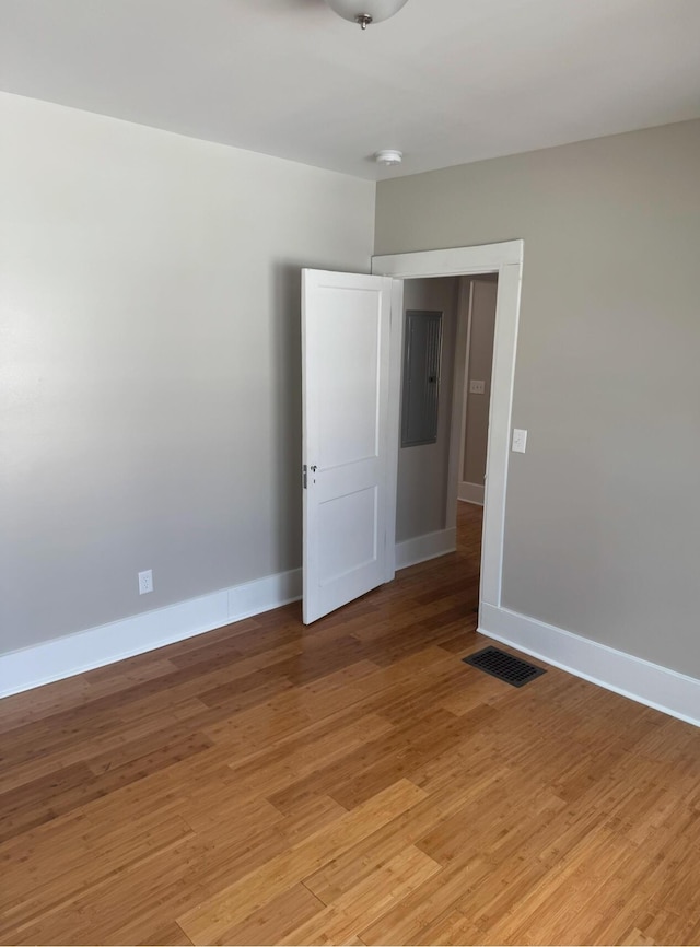 empty room featuring light hardwood / wood-style flooring