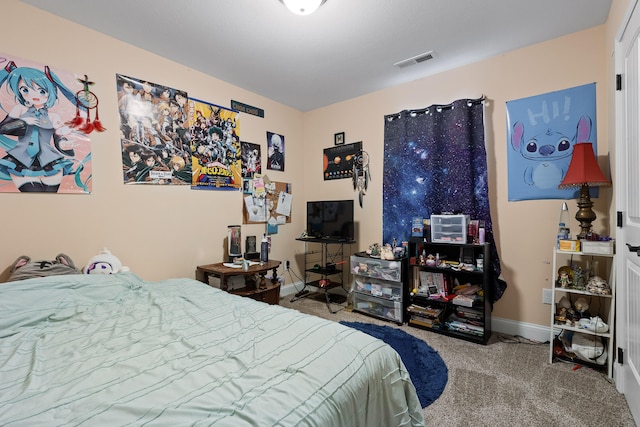 view of carpeted bedroom