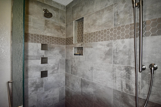 334 Belaire Dr, Copperhill, TN 37317 - bathroom view of tiled shower
