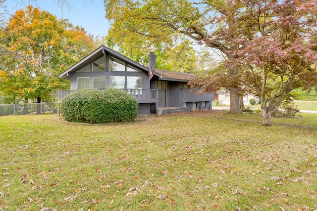 exterior space featuring a lawn