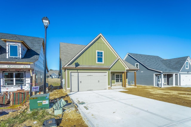 view of front facade with a garage