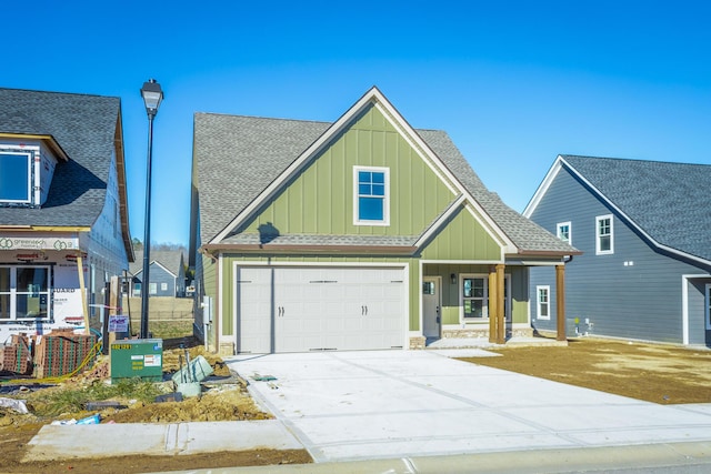 view of front facade with a garage